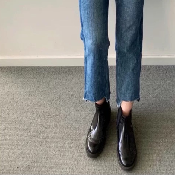 Tod's black Chelsea boots size 38 - Picture 11 of 11